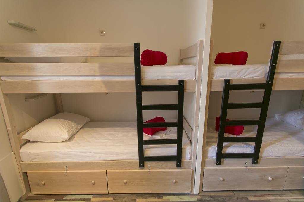 City Hostel Τρογκίρ Δωμάτιο φωτογραφία