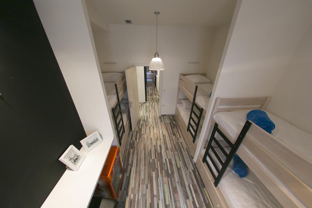 City Hostel Τρογκίρ Δωμάτιο φωτογραφία